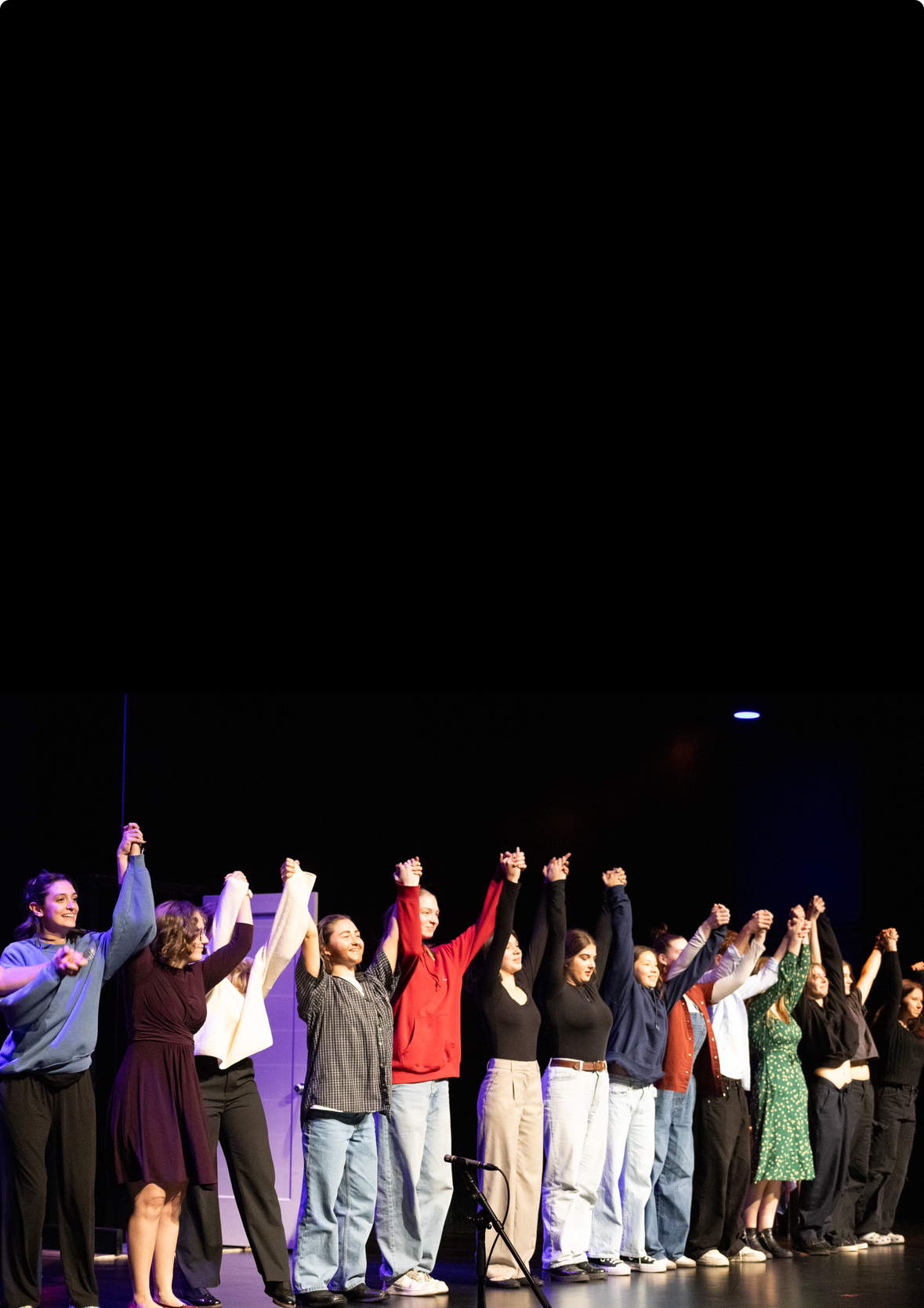 Saluts en groupe, troupe L'Iris